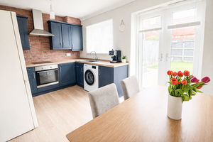 Photo 9- click for photo gallery